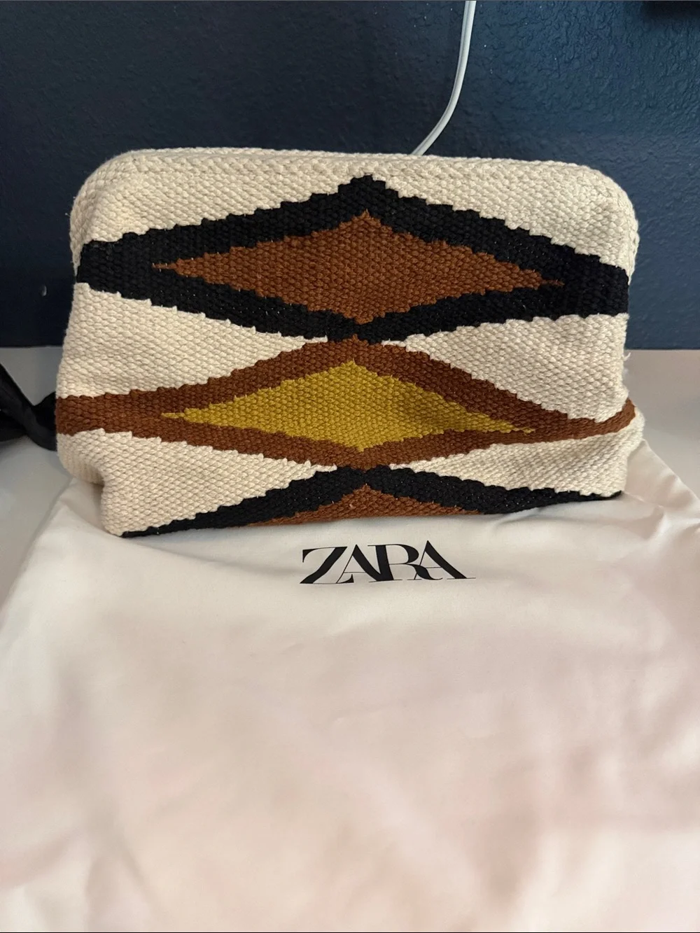 ZARA Cream Woven Cosmetic Pouch with Geometric Pattern